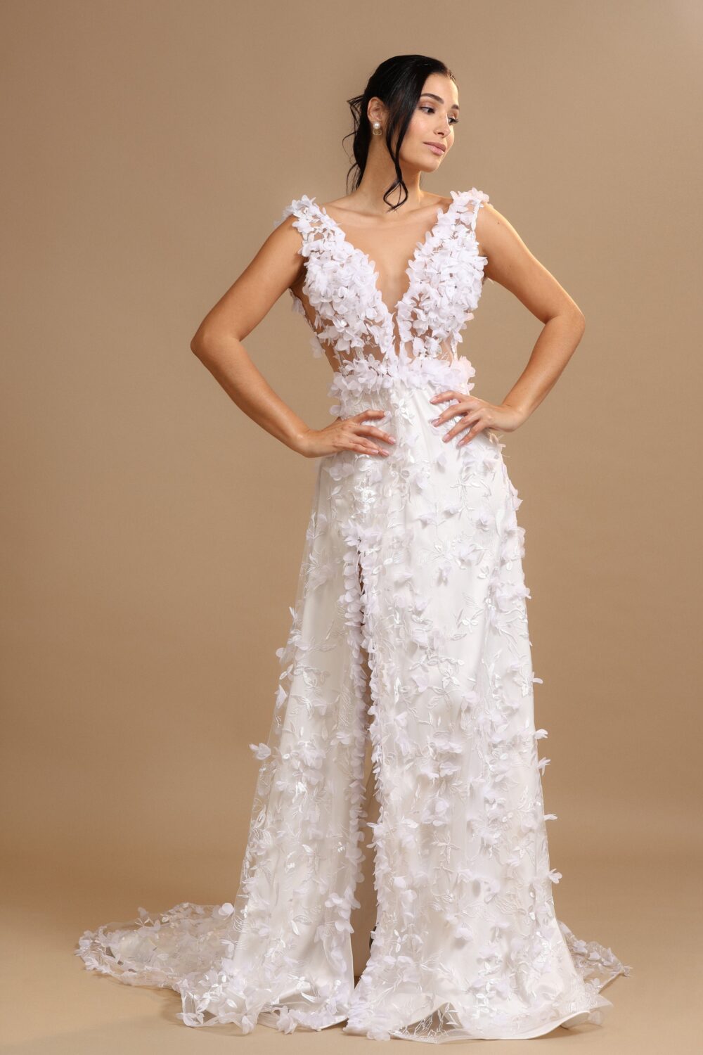 FR Feathers Bride Dress - Image 3