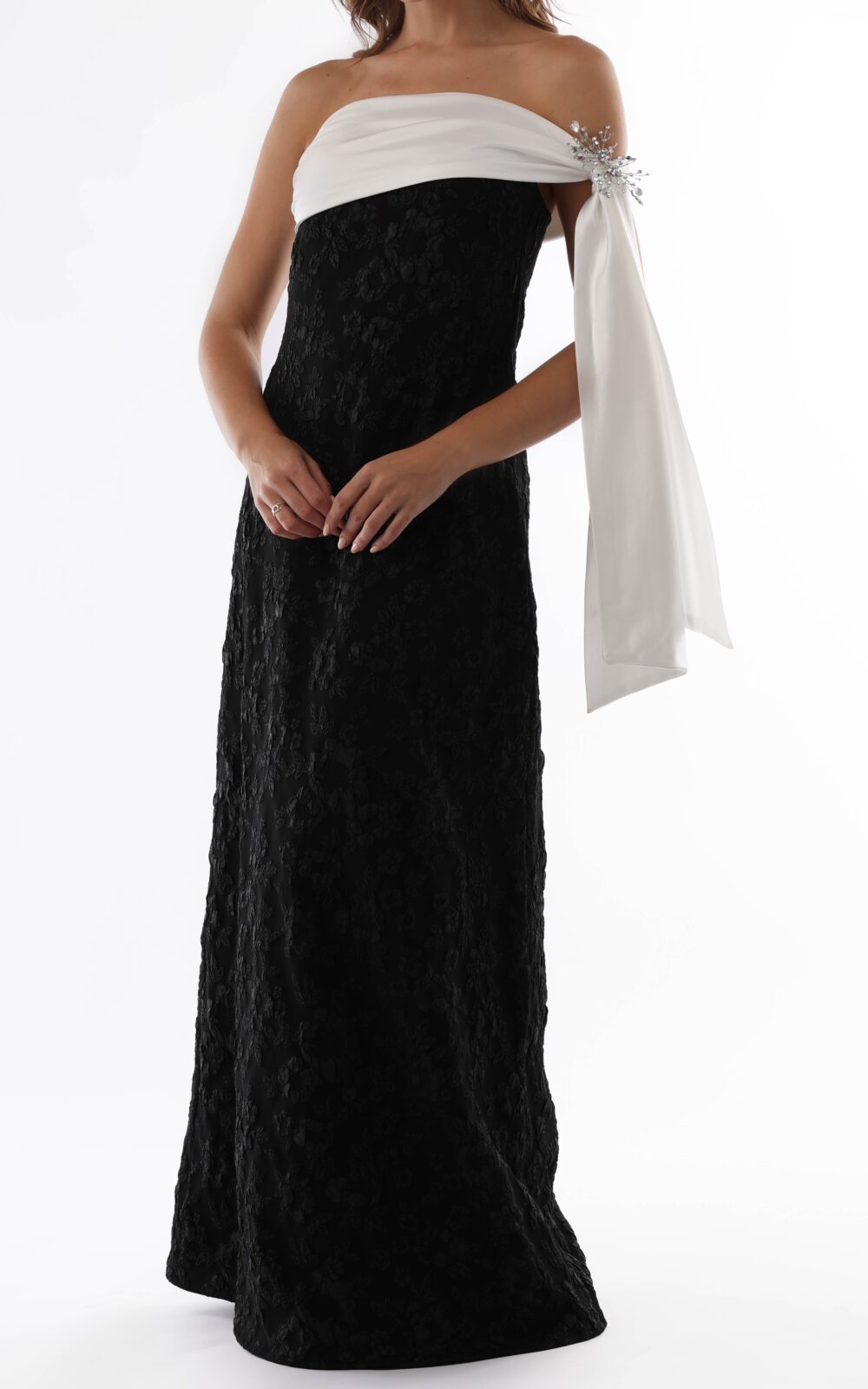 FR Met Dress - Image 4