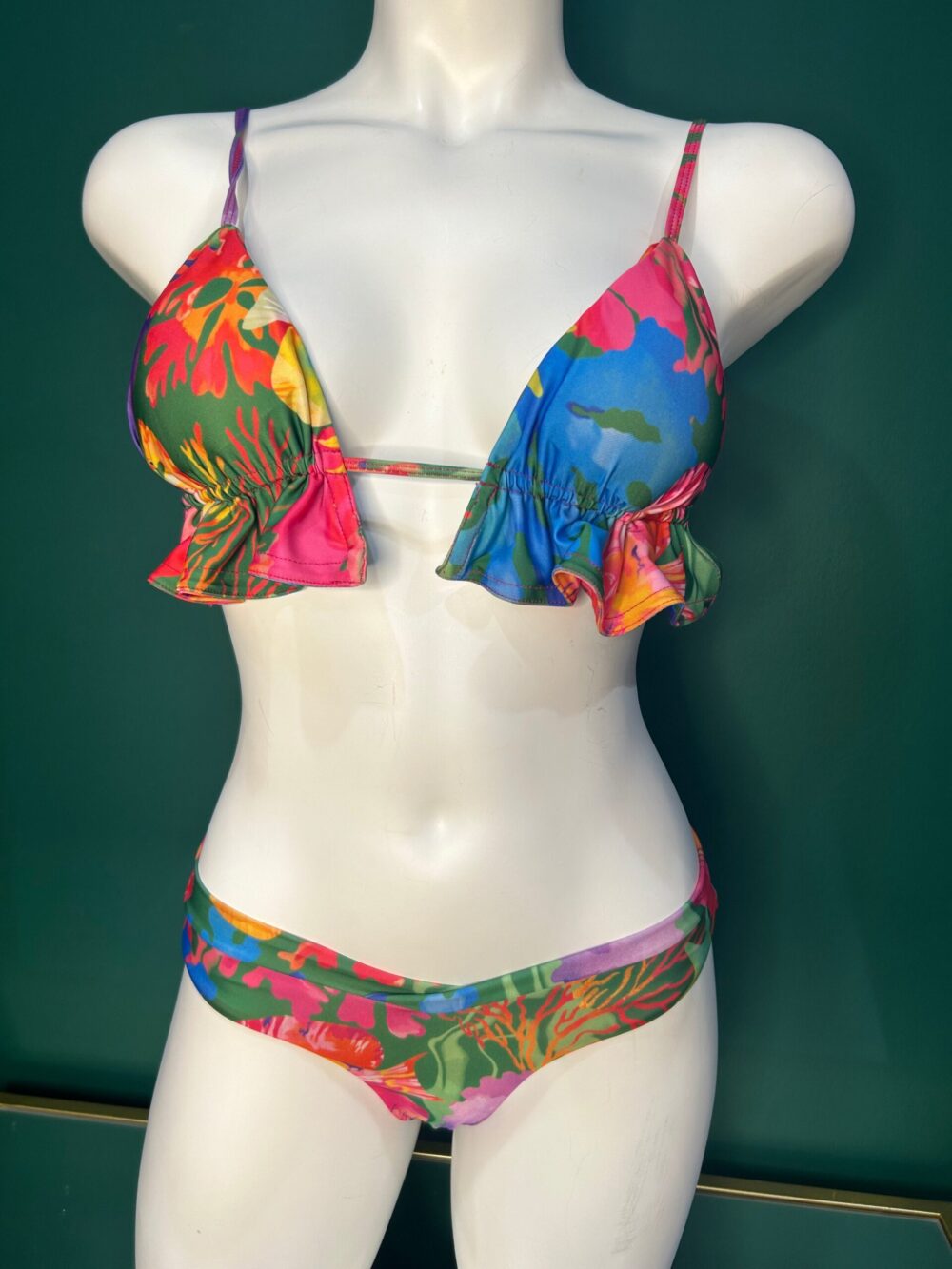 FR Amar Two Piece RW - Image 8
