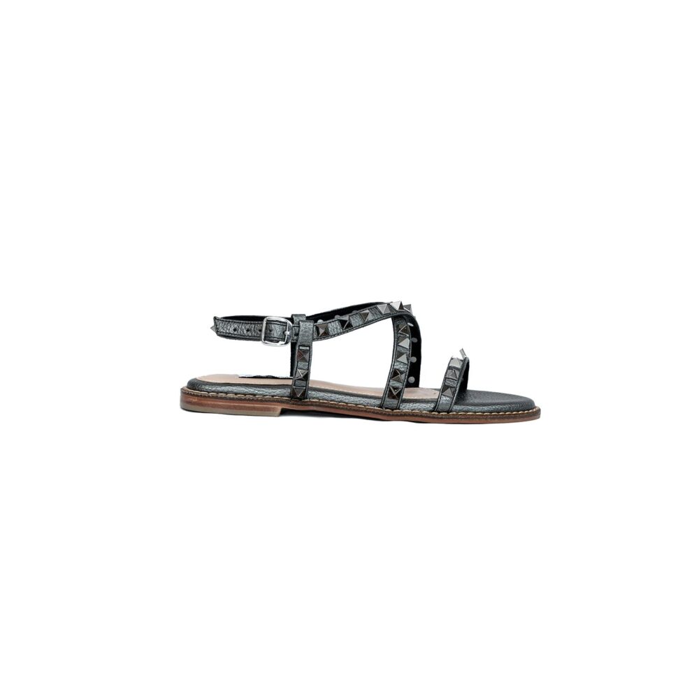 AN Ederra by Anama - Studded Flat Sandals - Image 7